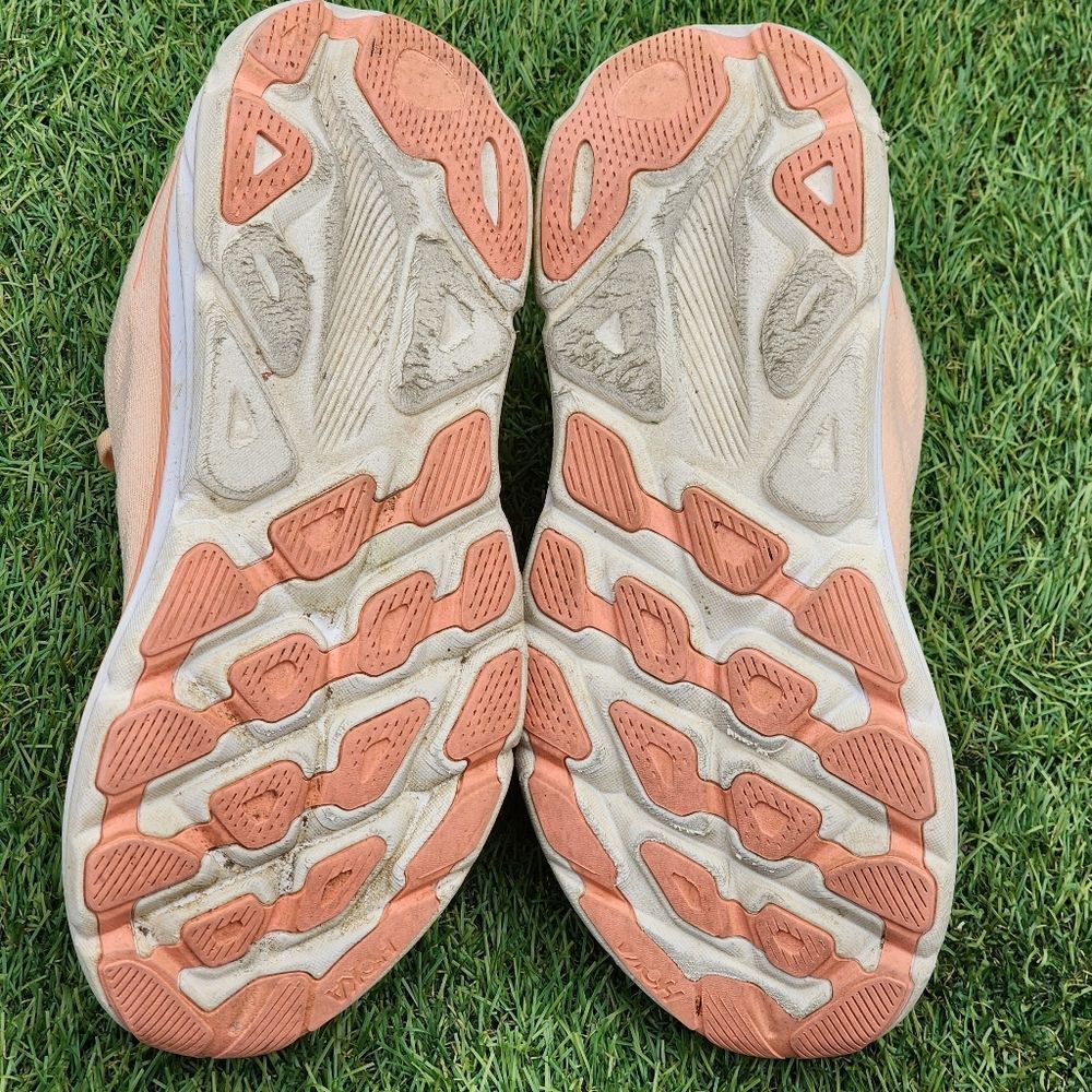 HOKA CLIFTON 9 - Womens Athletic Shoes - SIZE 8B - Picture 8 of 9